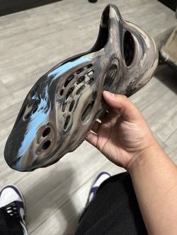 Yeezy Foam Runner Cinder