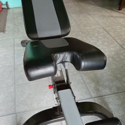 Weight bench