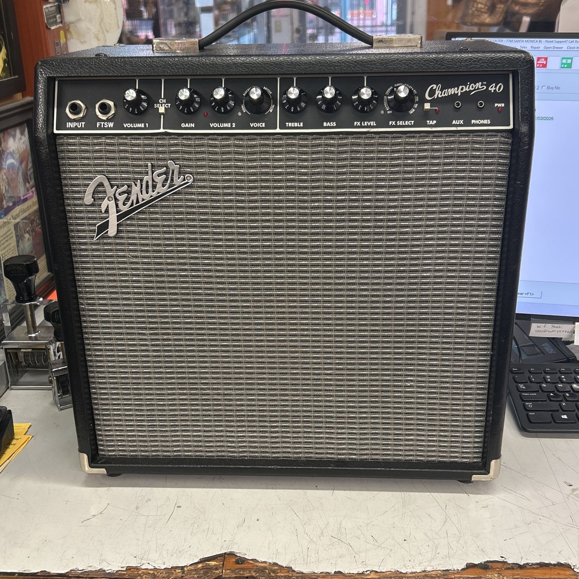 Fender Champion 40 Guitar Amplifier