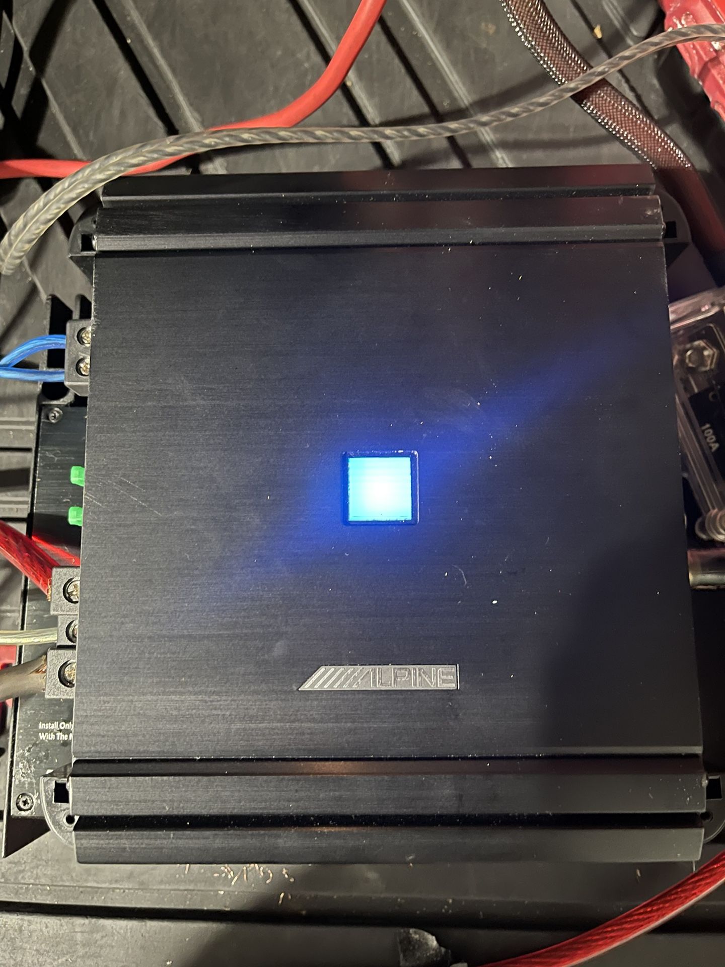 Alpine 500 Watt Amplifer