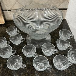 Gibson Royal Crest Party Punch Bowl And 12 Cups 