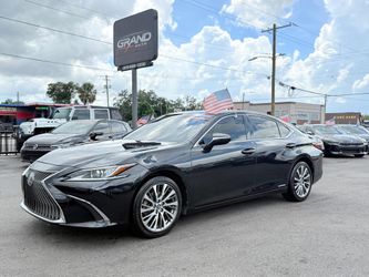 2019 Lexus ES 300h