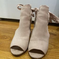 Cute Baby Pink Block Heels - Size 8