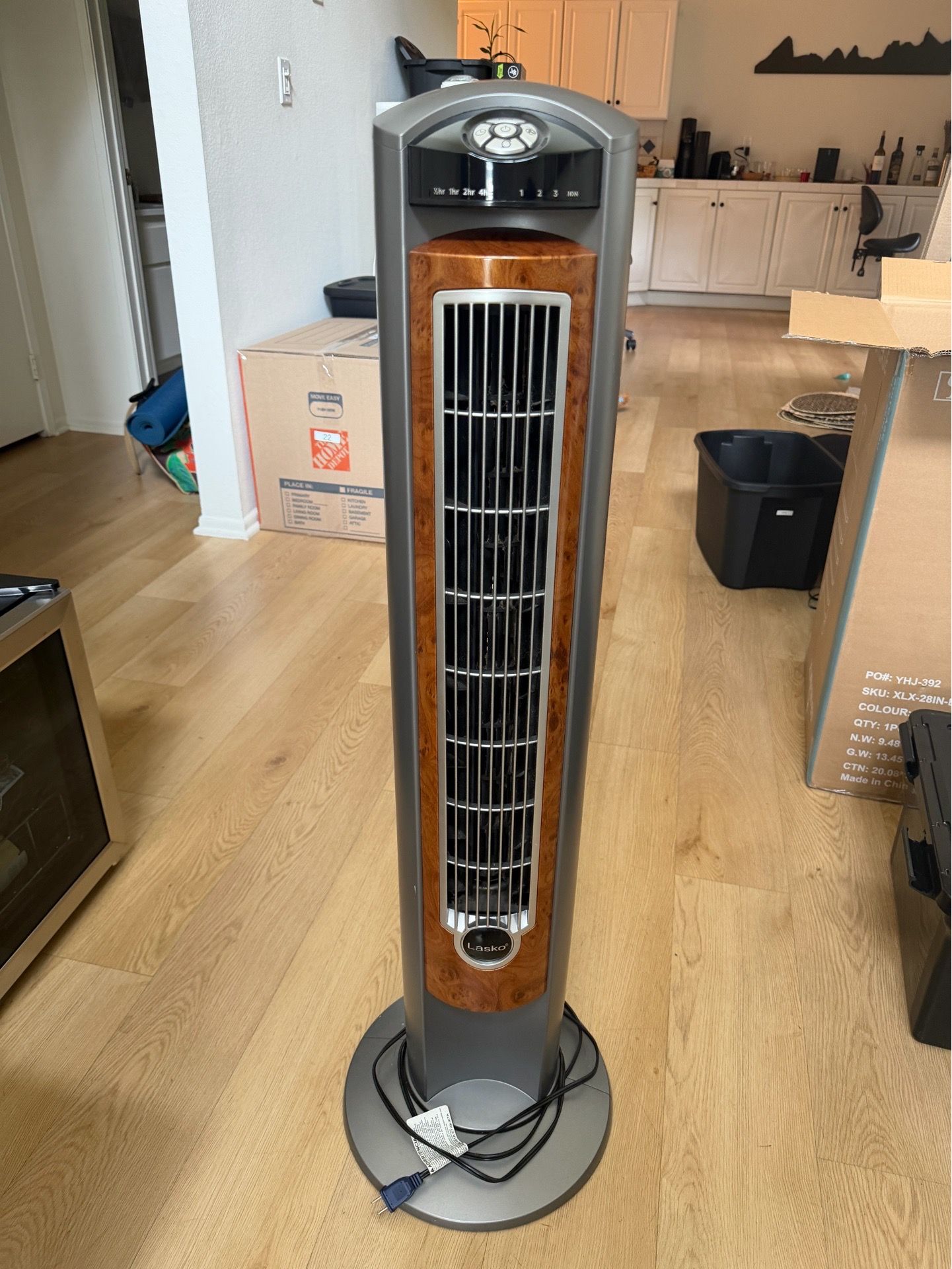 Lasko Oscillating Tower Fan w/ Remote – Wood Accent – Works Great