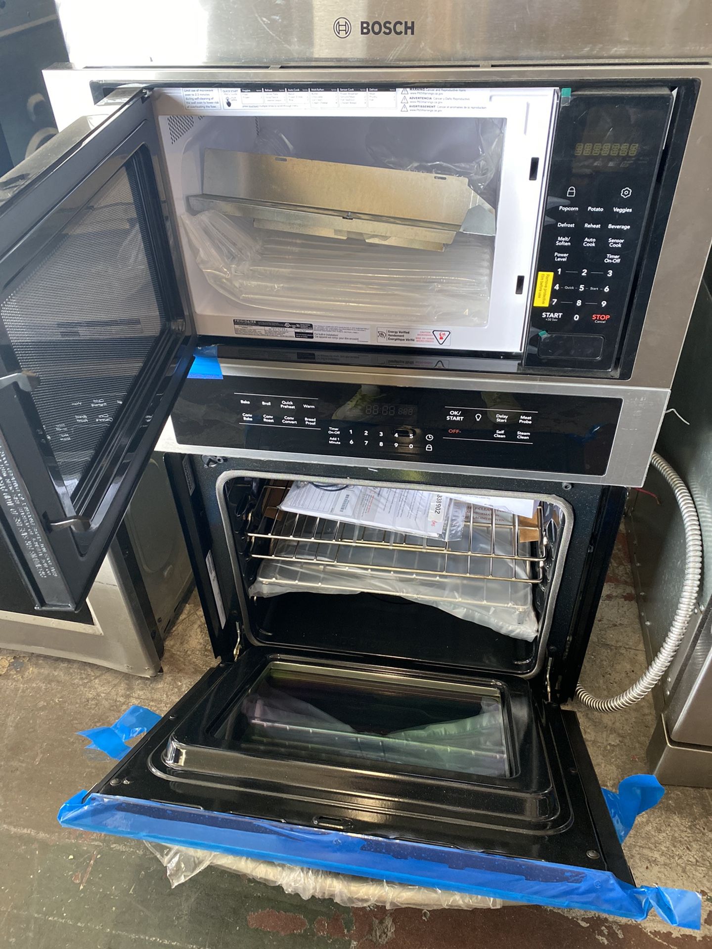 NEW Frigidaire Microwave Oven Combo Electric