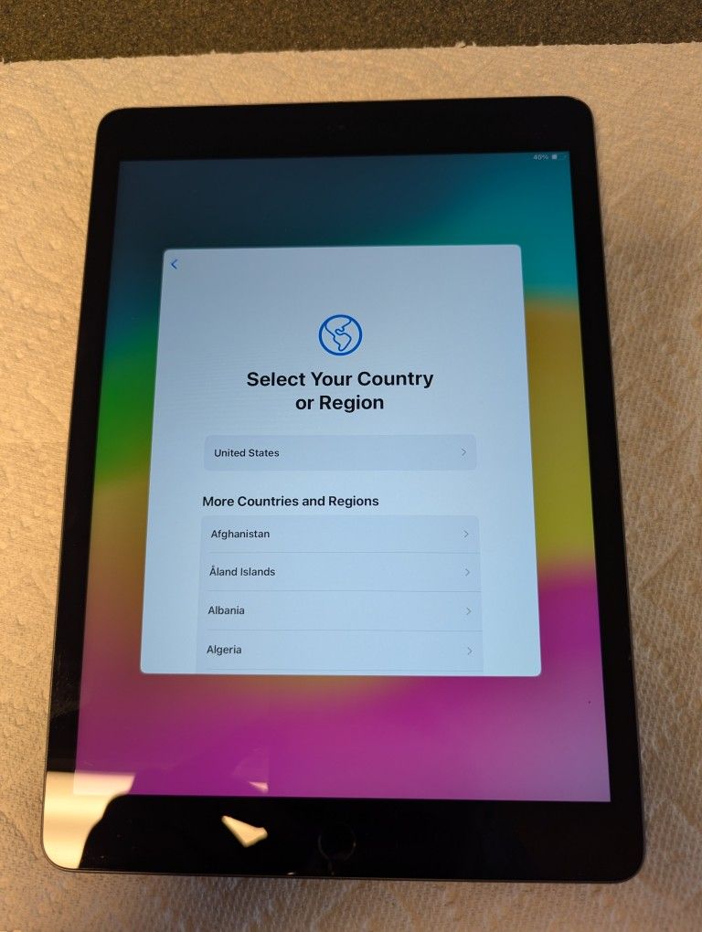 Apple iPad  (Minor Damage)