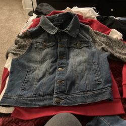 Womens Large Jean Jacket New $ 2 Dollars 