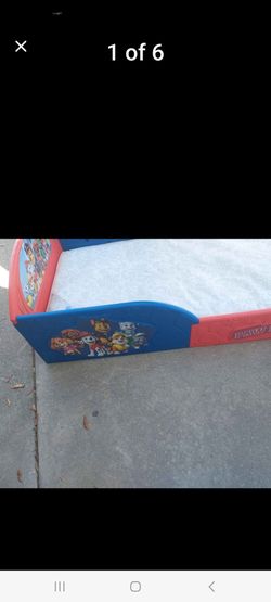 Toddler bed with matters