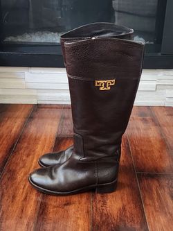 Tory Burch Joanna Riding Boots Brown Pebbled Leather Gold Logo Women’s 6.5M