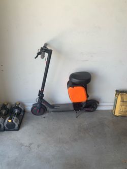 Electric scooter