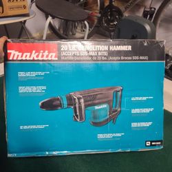 MAKITA - 14 Amp SDS-MAX Corded Variable Speed 20 lb. Demolition Hammer w/ Soft Start, Side Handle, Bull Point and Hard Case

- BRAND NEW