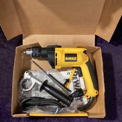 🧰🛠DEWALT 7.8 Amp Corded 1/2” Variable Speed Reversible Hammer Drill-NEW!-$90!🛠🧰