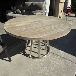 Modern Dinning Room Table 