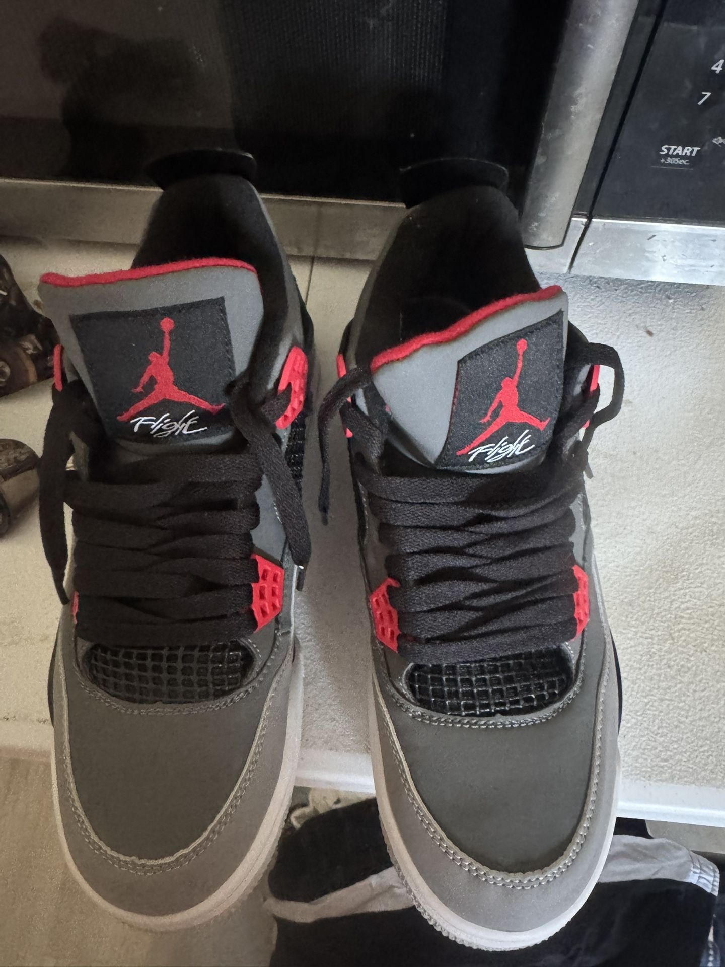 Air Jordan 4