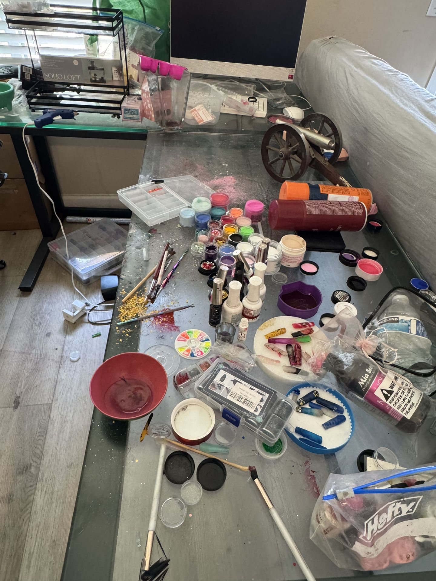 Glass Desk And Nail Stuff