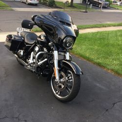 2016 Harley Davidson Street Glide -  Trade