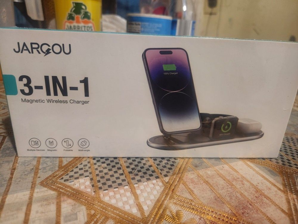 3 In 1 Magnetic Wireless Charger 