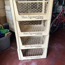 Stackable Plastic Crates/storage bins