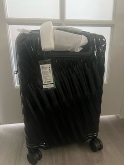 Tumi new suitcase intl expandle carry on