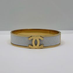 Beautiful Bangle $45