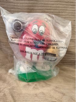 VTG 1995 M&M's Red Peanut Football Player Figure w/ Gold Helmet Candy Dispenser