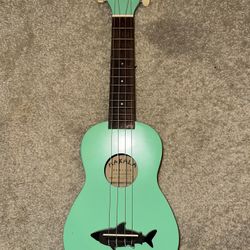 Makala Shark Ukulele