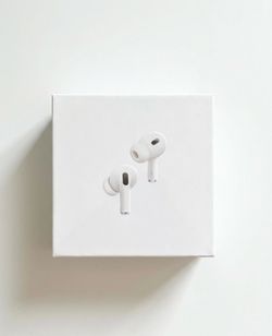 Apple AirPods Pro (2nd Generation) with MagSafe Charging Case (USB-C)