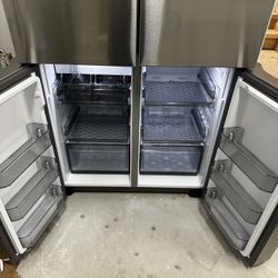 Samsung 29 cu. ft. Bespoke 4-Door Flex Refrigerator with Beverage Center