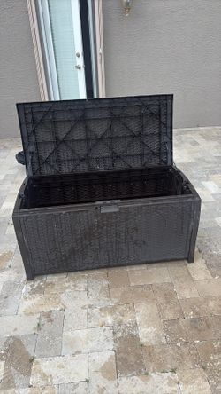 Suncoast Pool Basket