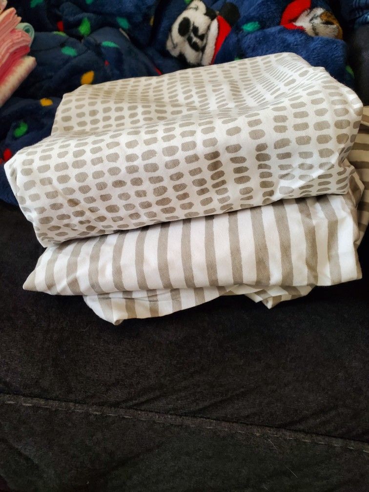 2 Fitted Crib Sheets w/ wet protection barrier