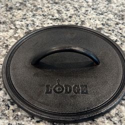 Lodge 8-Inch Seasoned Cast Iron Round Grill Meat Press - Barely Used 