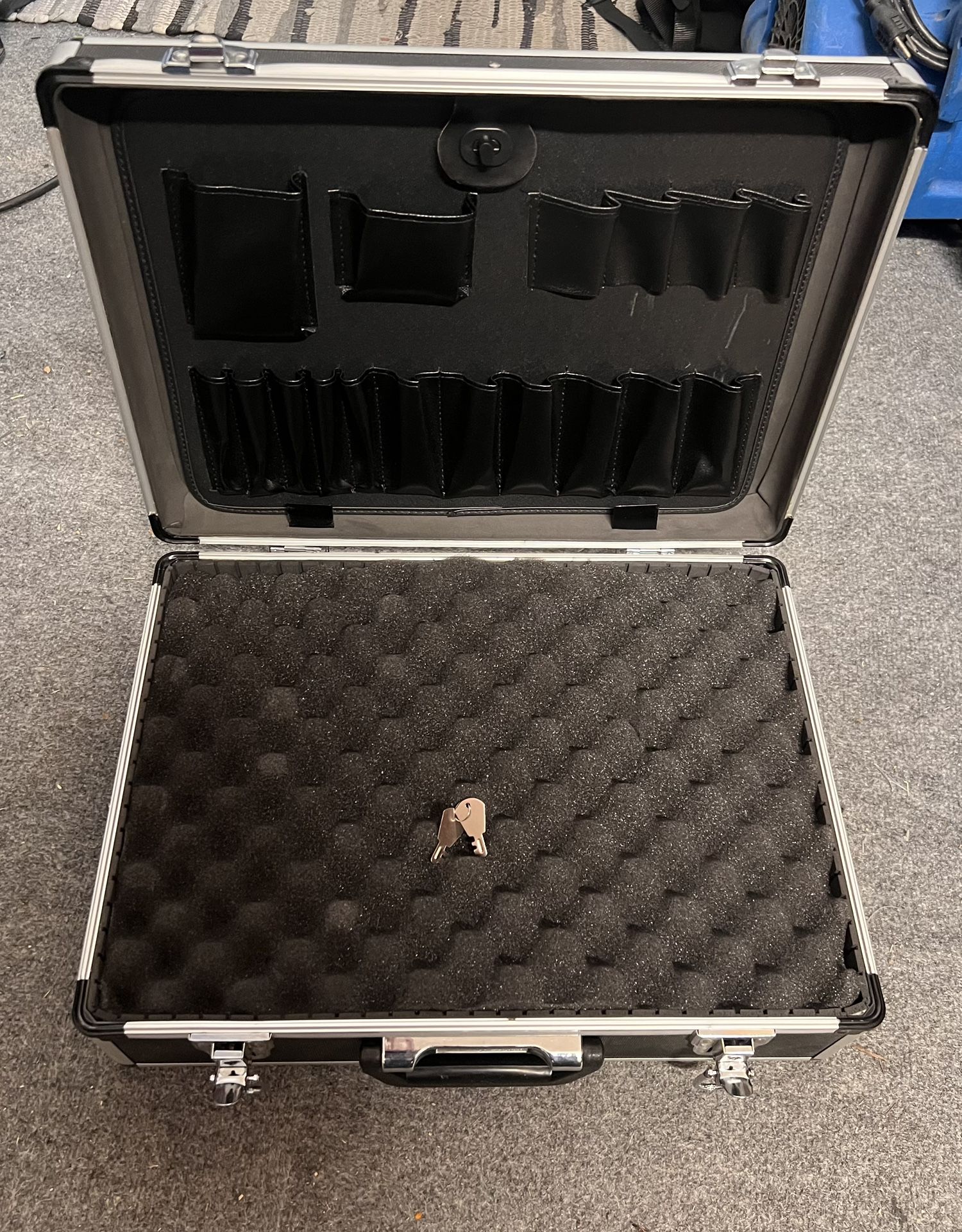 Hard side case electronics Etc