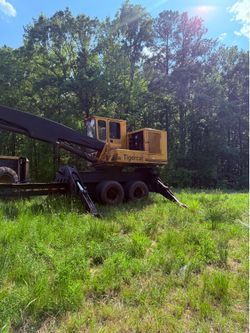 2003 Tigercat 240B KnuckBoom Log Loader