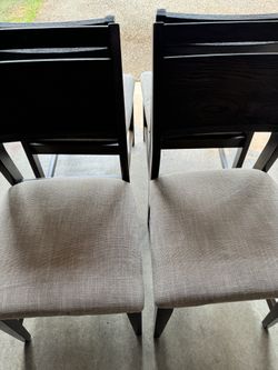 Set Of 4 Chairs
