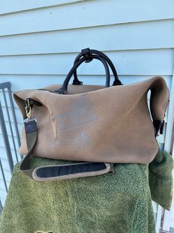 VINTAGE TOMMY BAHAMA DUFFLE BAG