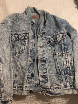 Authentic Levi’s old school jean jacket!