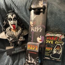 KISS Gene Simmons Bust, Skateboard & Seat Cover
