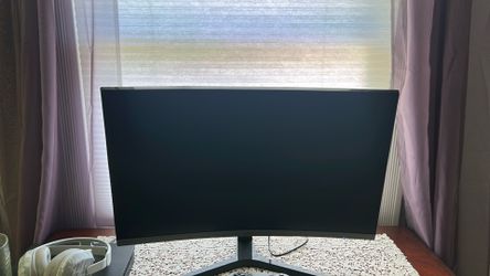 Essential Monitor Moniteur Essential S3|27 (Curved)