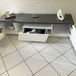 Consola de  Tv con luces