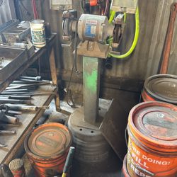 Colombian Bench Grinder