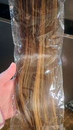 Clip in Hair Extensions Brown Blonde Highlights 24"