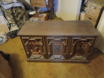 70s Console stereo am fm, turn table and 8 track.