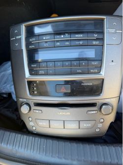 Lexus is250 Radio Set
