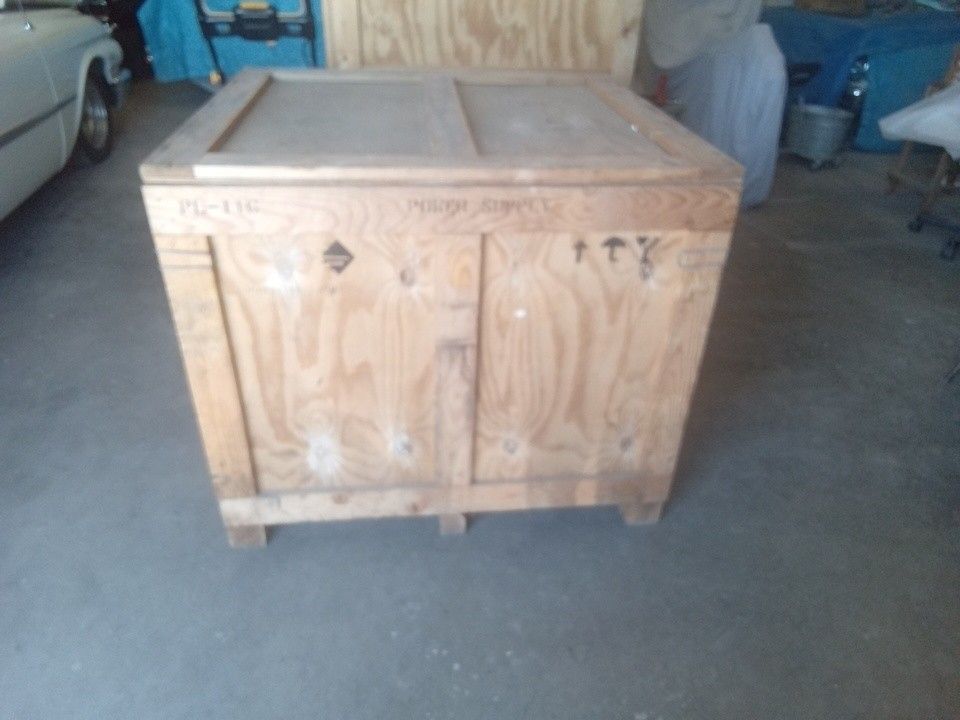 Wood box shipping/storage fork lift stand