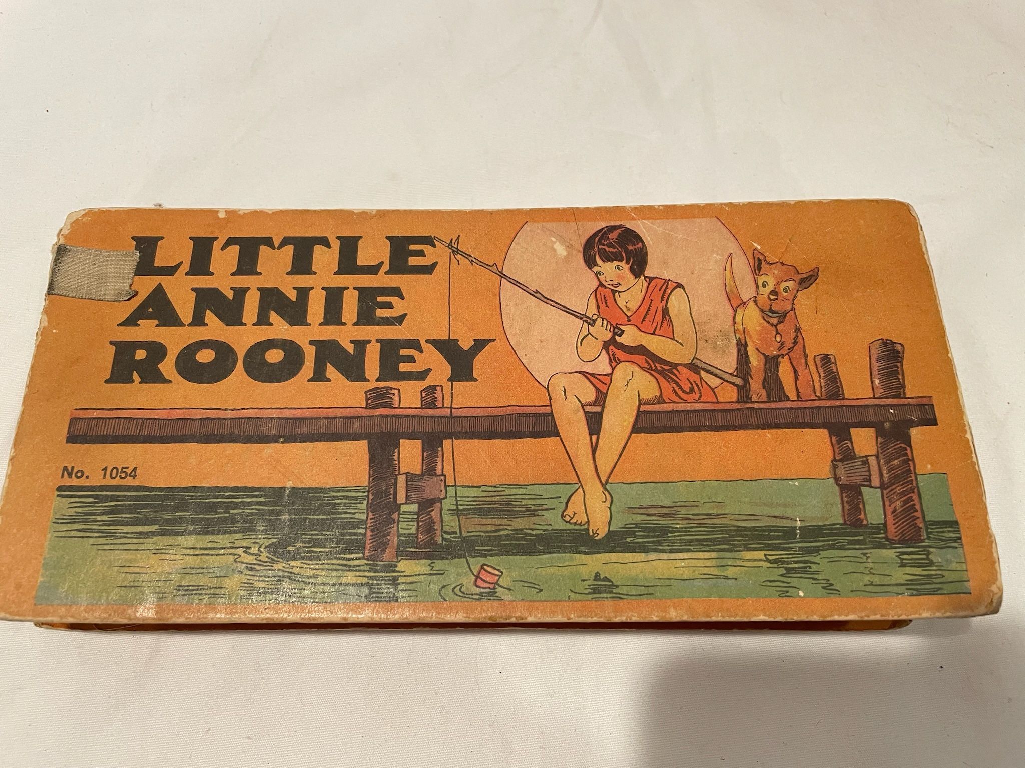 Vintage rare unique Little Annie Rooney comic book antique Saalfield Publishing