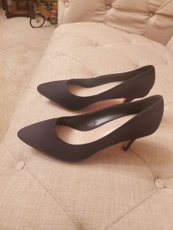 Selling High Heels 