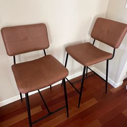 Bar Stool Set x2  (in black color) 