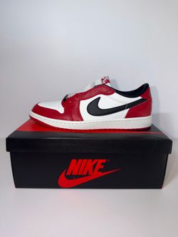 Air Jordan 1 Retro Low OG Chicago