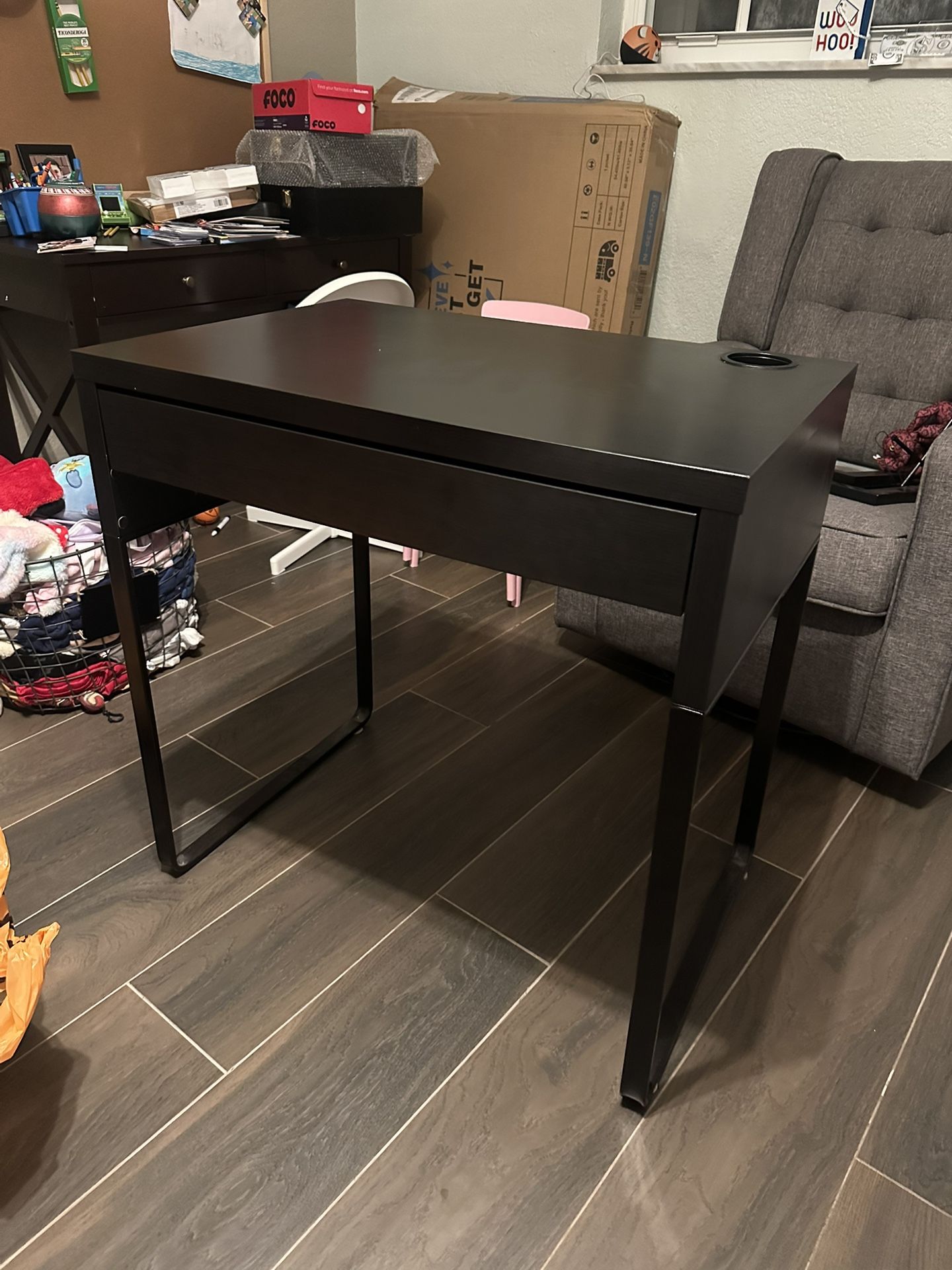 IKEA Micke Desk