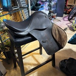 Saddle